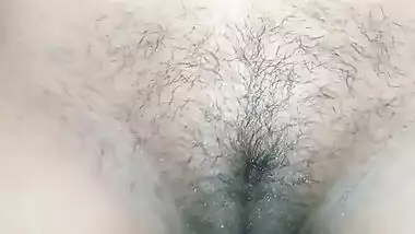 Desi XXX girl’s hairy pussy captured naked on cam MMS video