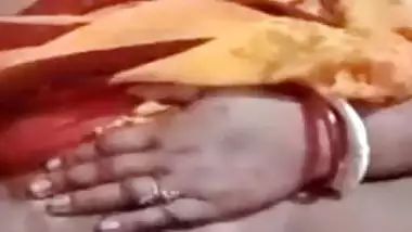Chubby village wife fingering pussy on VC