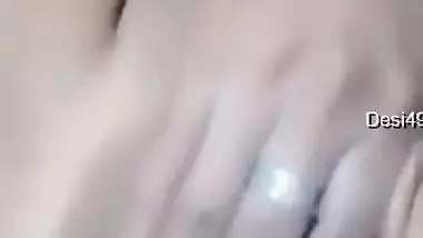 Today Exclusive -desi Village Bhabhi Shows Her Boobs And Wet Pussy Part1