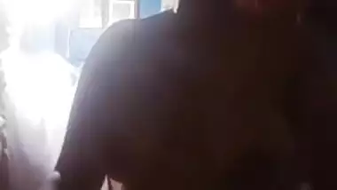 Sexy Desi Girl More Clips (Updates)