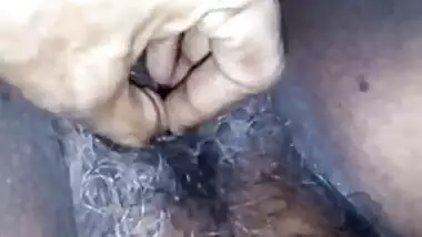 Desi wife's wet and hairy pussy fingering