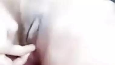 Hijab girl shows pussy and ass on viral live video call