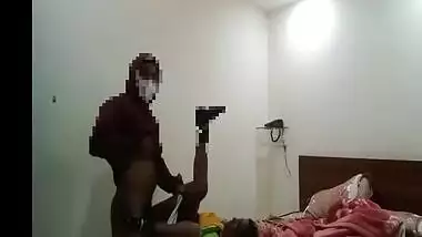 Desi Randi Handjob and Fucked