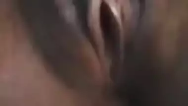 Desi Dehati wife showing off her amazing fat pussy on selfie cam