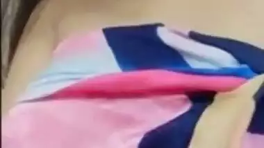 SEXY INDIAN GF TEASING PICS AND VIDEOS COLLECTION