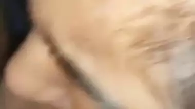 Desi cute collage girl suck her bf dick