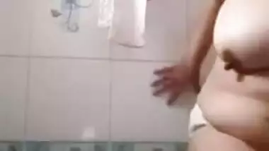 Desi milf Before Bath