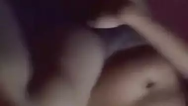 Sexy Desi girl Showing her Boobs and Pussy