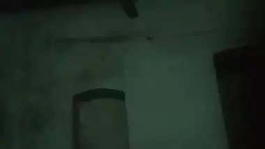 Perverted XXX boyfriend rocks out with Desi whore on era