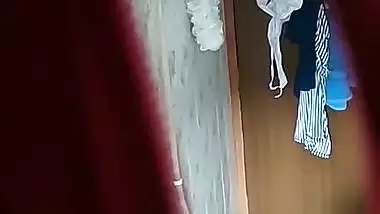 Desi Girl Bathing Video