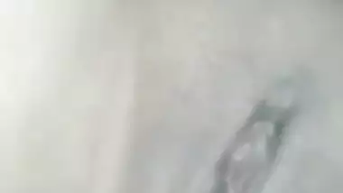 Hot Paki Bhabhi Masturbating