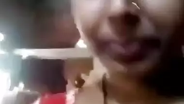 Tamil hot aunty showing her hot body in imo video call