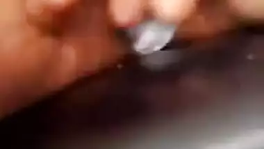 Super Horny Desi Escort Girl Pussy rubbing