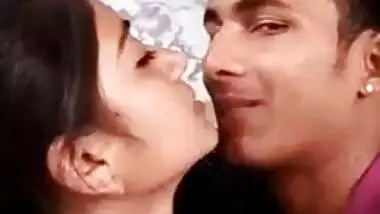 Desi Lover Veruy hot kiss