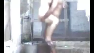 Desi Aunty Bathing & fucked