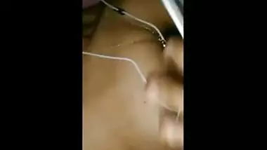Matured slim aunty finds masturbation pleasure