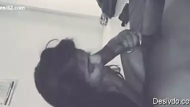 Desi cute bhabi suck her devar dick