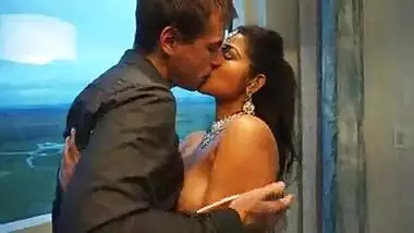 Desi Bhabi fucks British Man- Maya